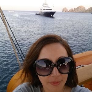 Meet your Posher, Mariela